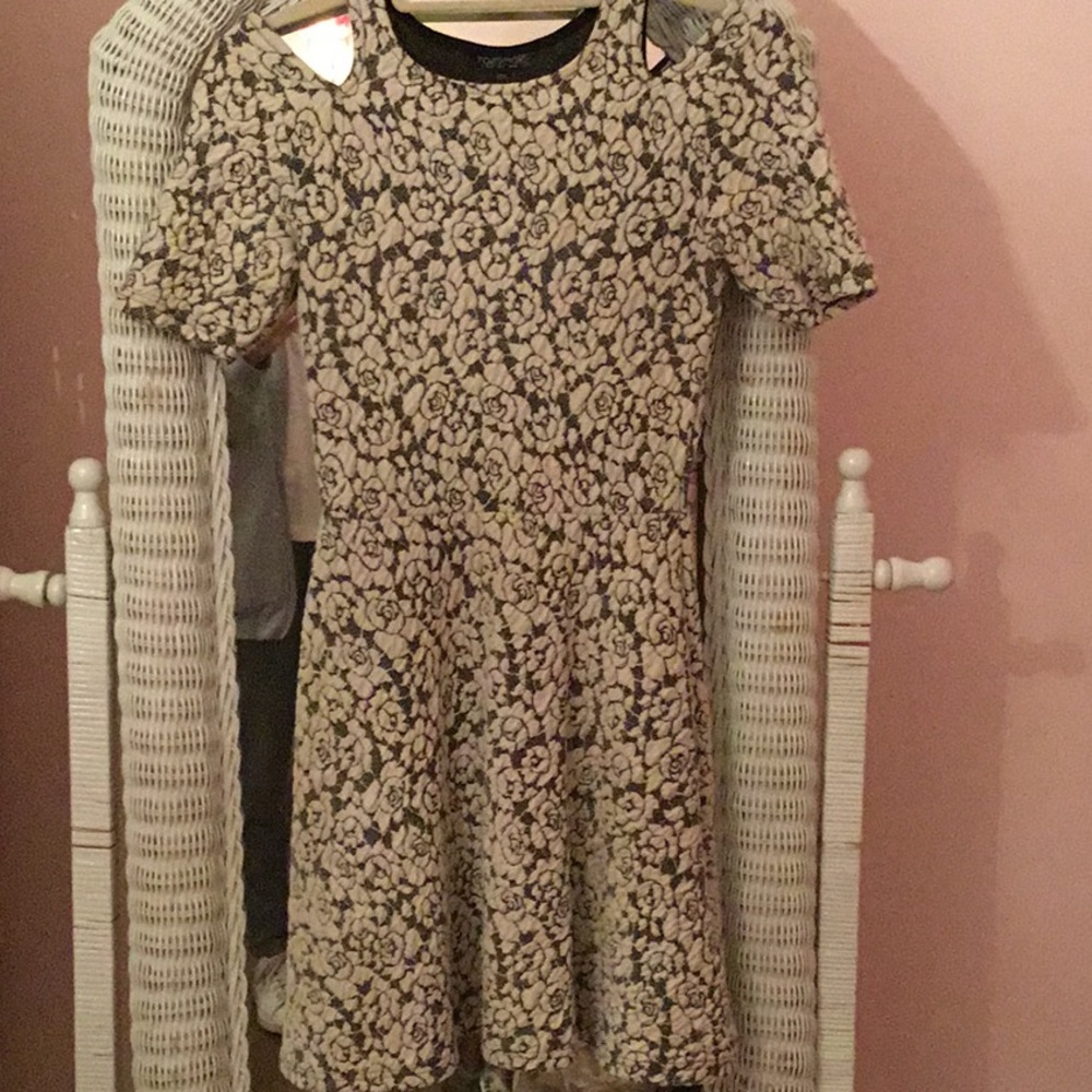 TOP SHOP DRESS - Picture 2 of 3